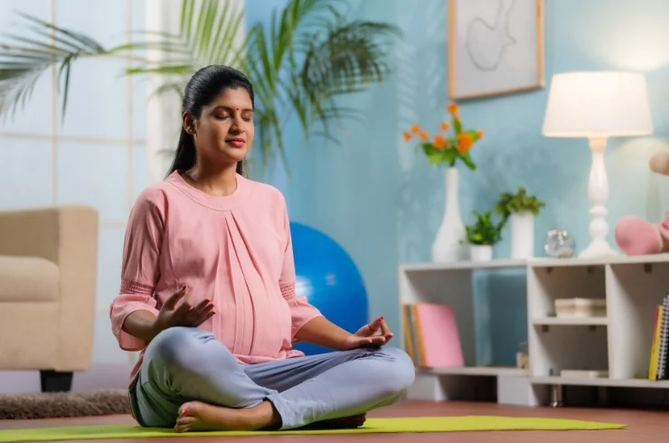 Prenatal Yoga----09